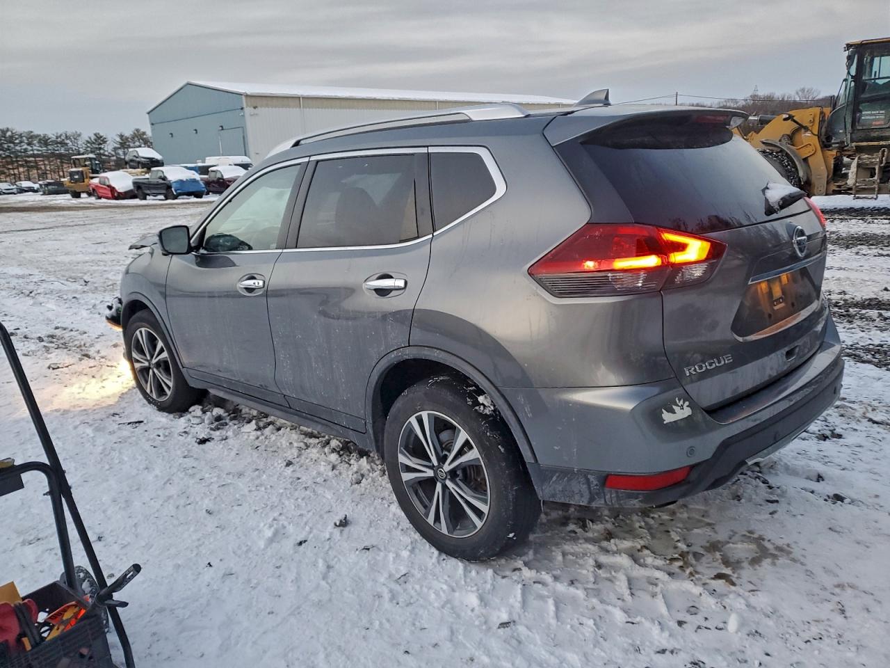 2019 NISSAN ROGUE S photo 3