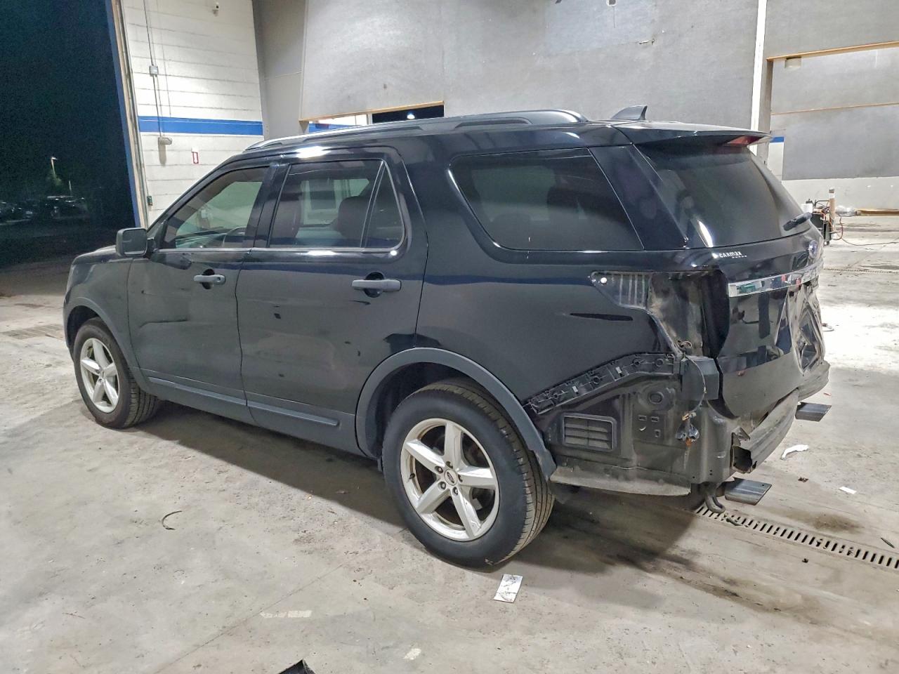 2018 FORD EXPLORER photo 3