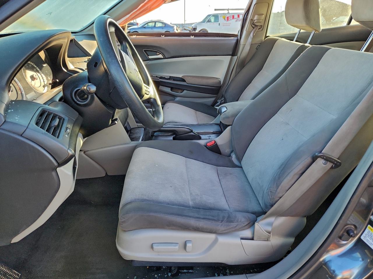 2009 HONDA ACCORD LXP photo 7