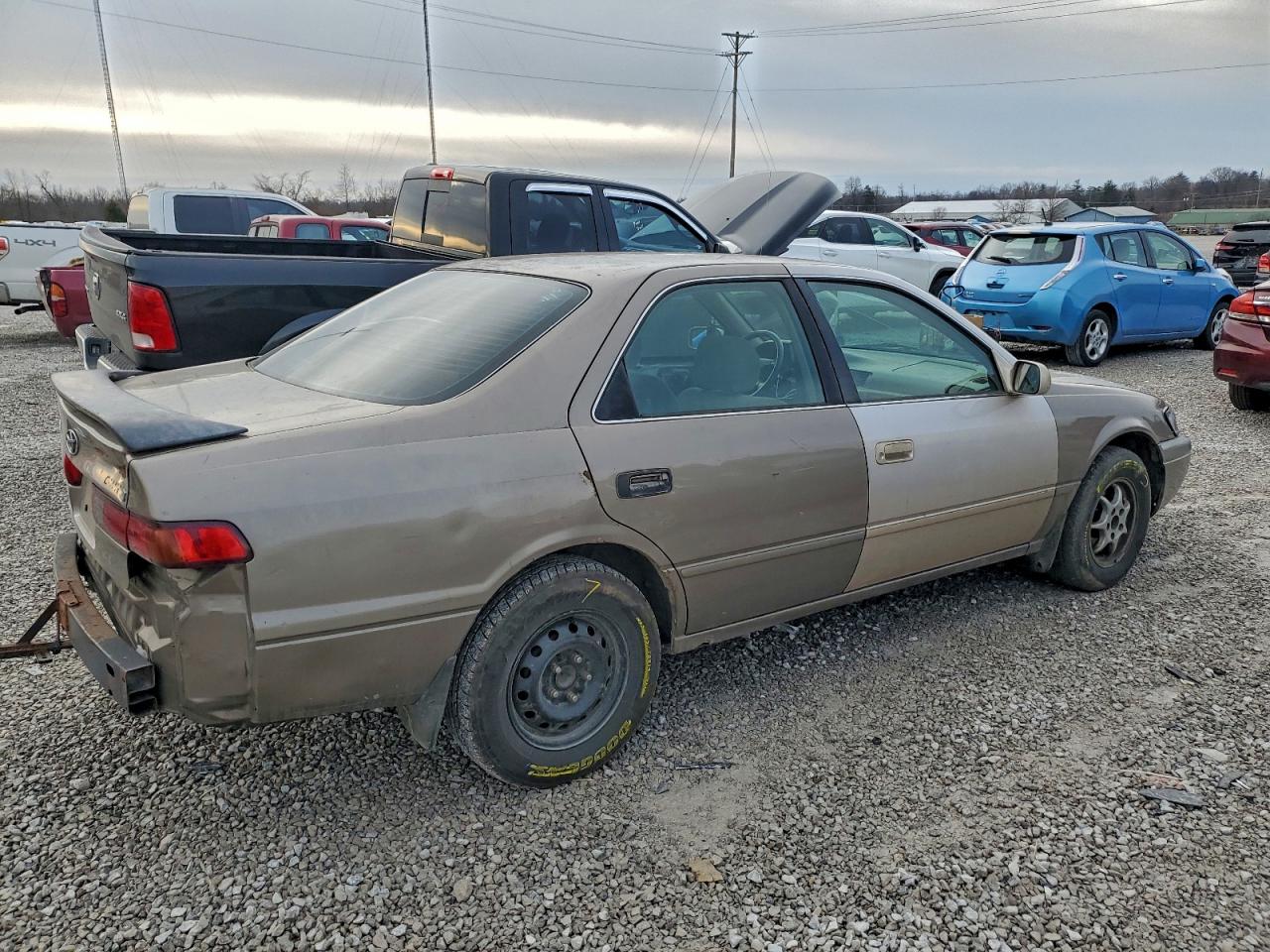 1999 TOYOTA CAMRY CE photo 3