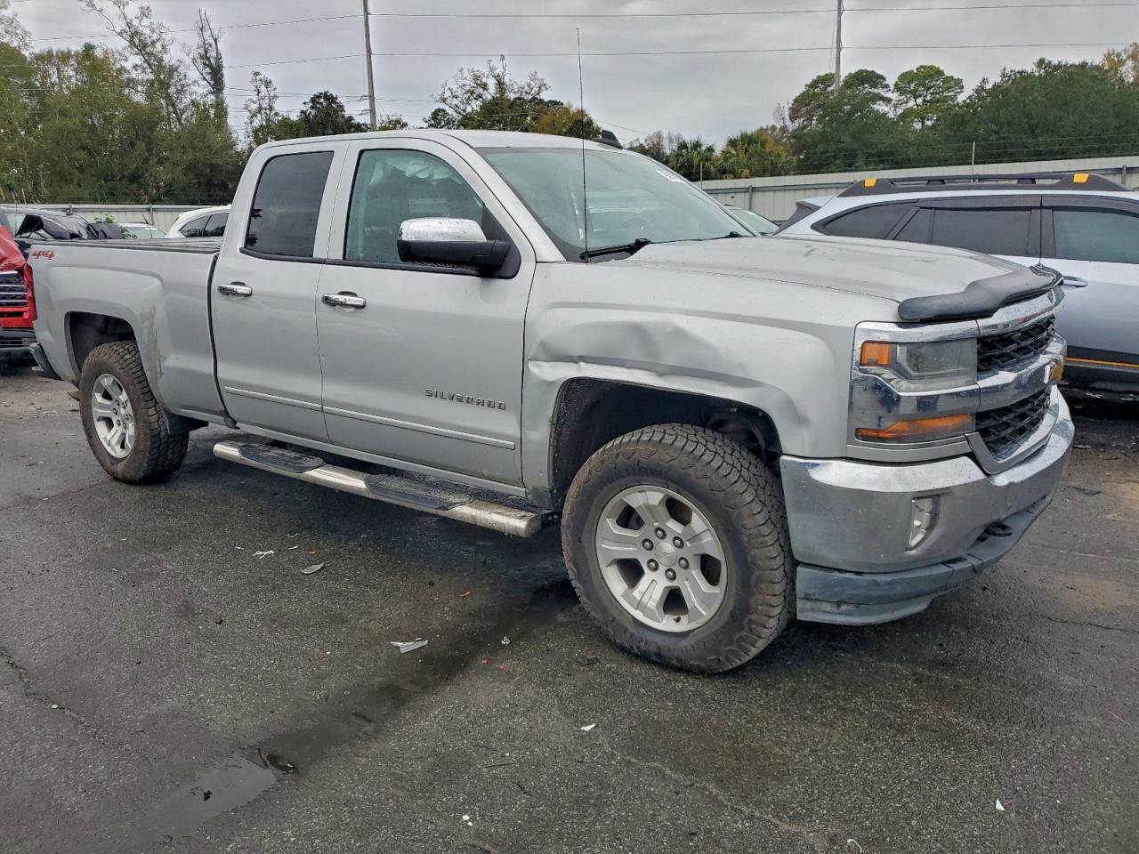 2016 CHEVROLET SILVERADO K1500 LT photo 4
