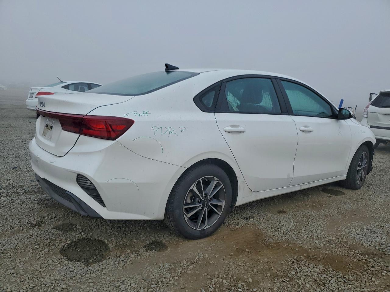 2023 KIA FORTE LX photo 5