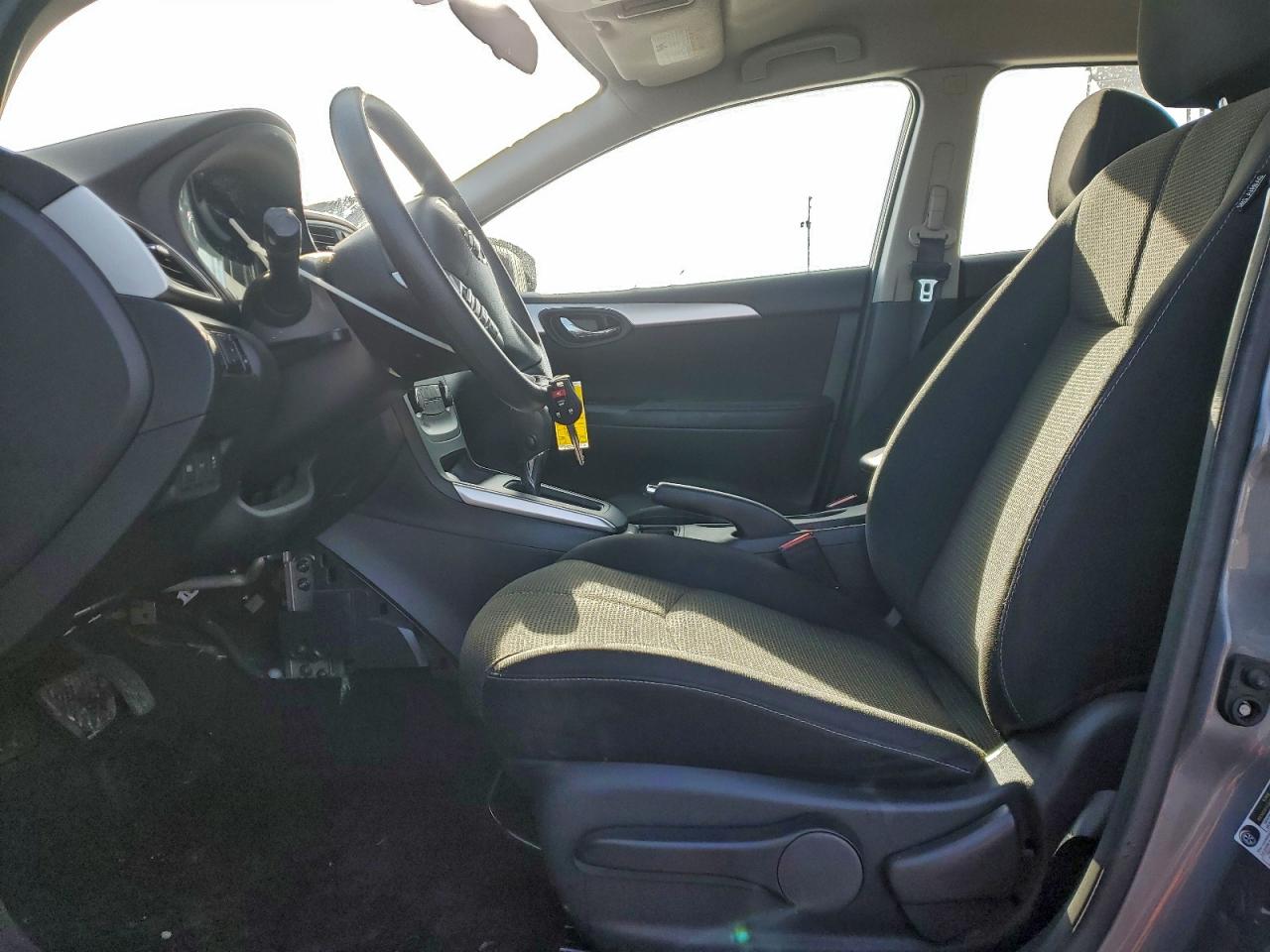 2017 NISSAN SENTRA S photo 13
