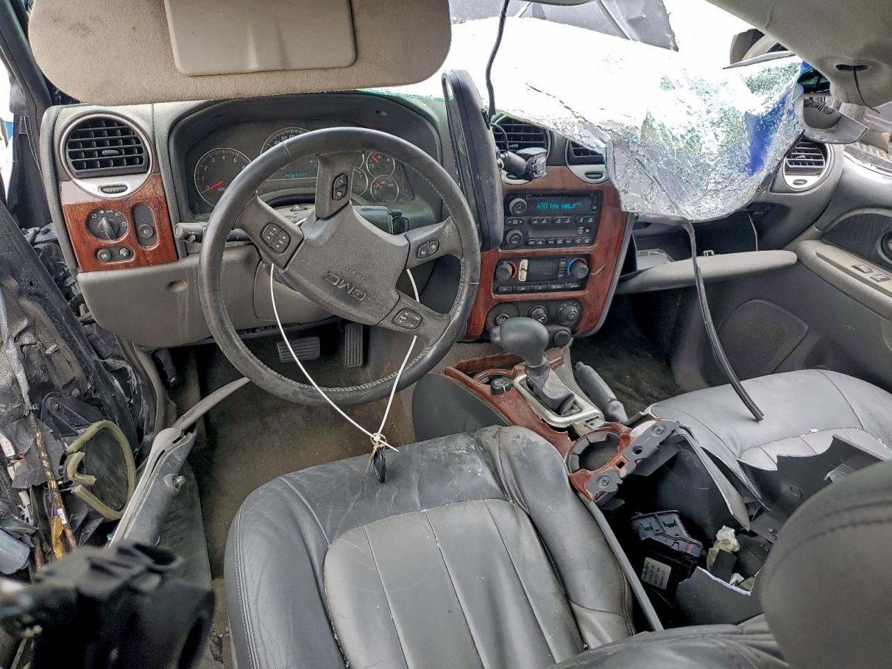 2004 GMC ENVOY XL photo 29
