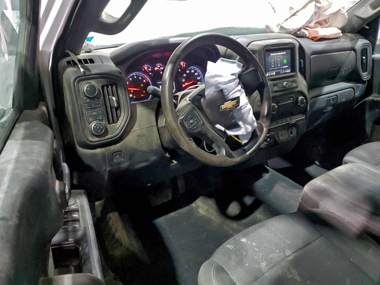 2021 CHEVROLET SILVERADO K2500 CUSTOM photo 8