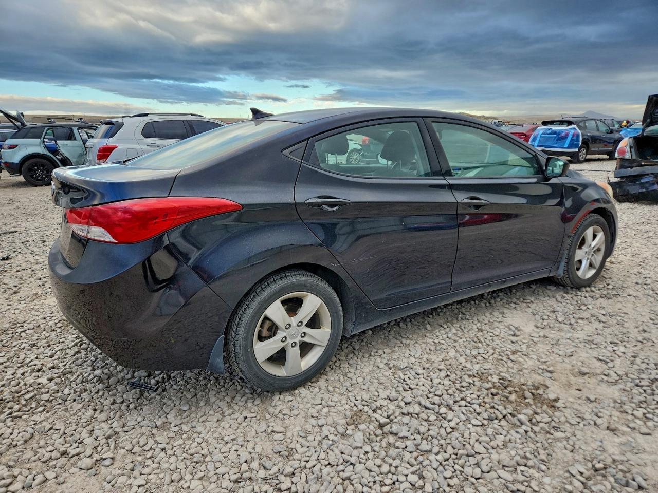 2013 HYUNDAI ELANTRA GLS photo 5