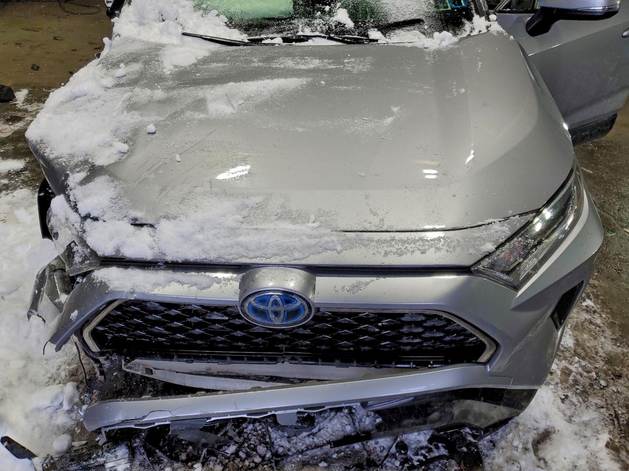 2021 TOYOTA RAV4 PRIME SE photo 23