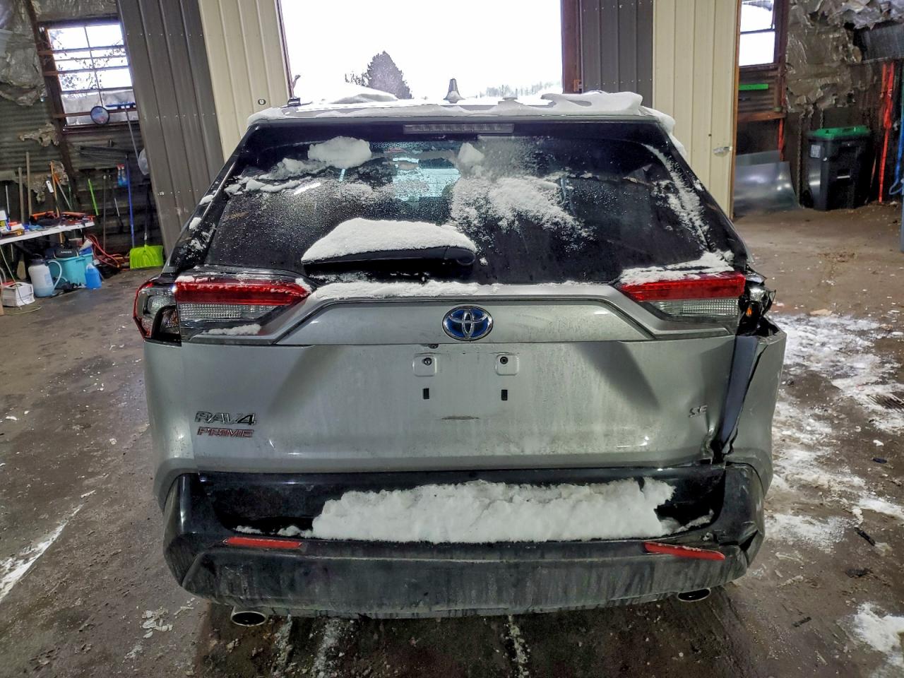 2021 TOYOTA RAV4 PRIME SE photo 11