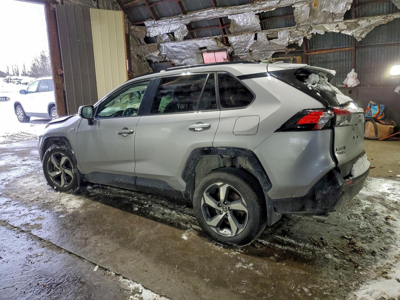 2021 TOYOTA RAV4 PRIME SE photo 3