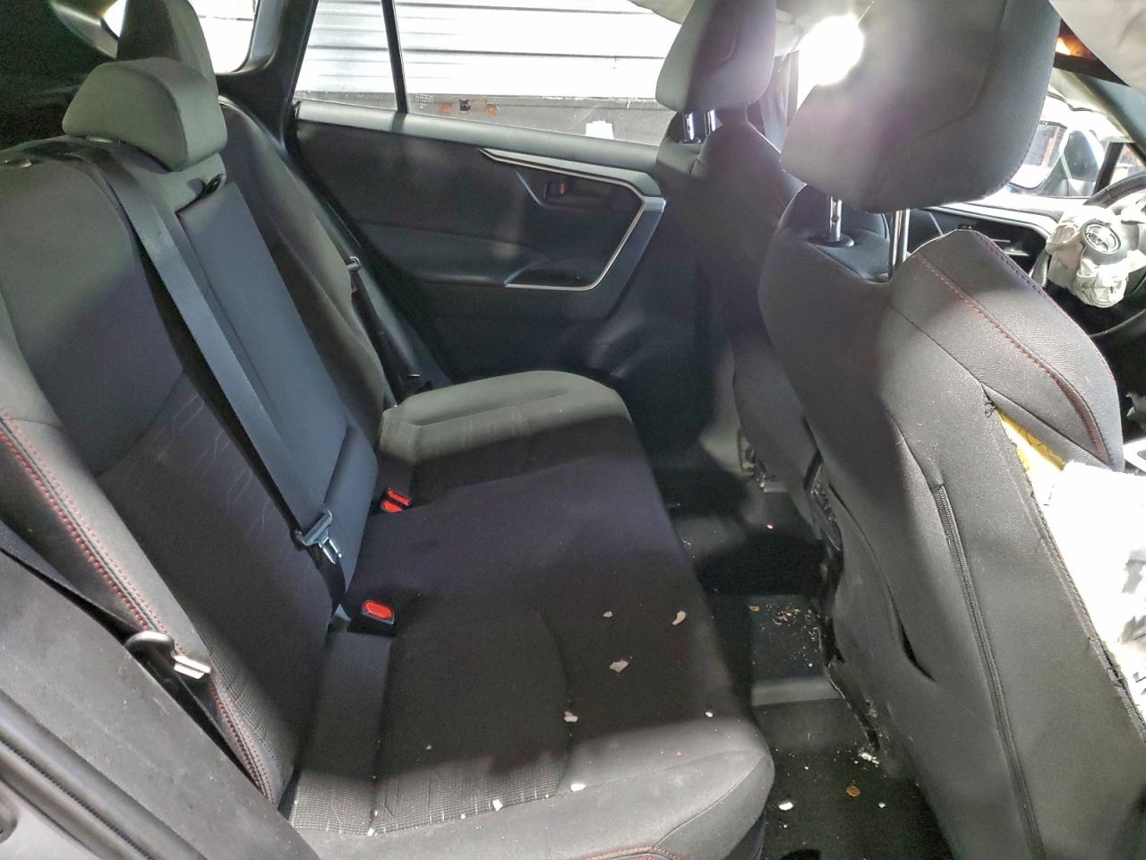2021 TOYOTA RAV4 PRIME SE photo 21