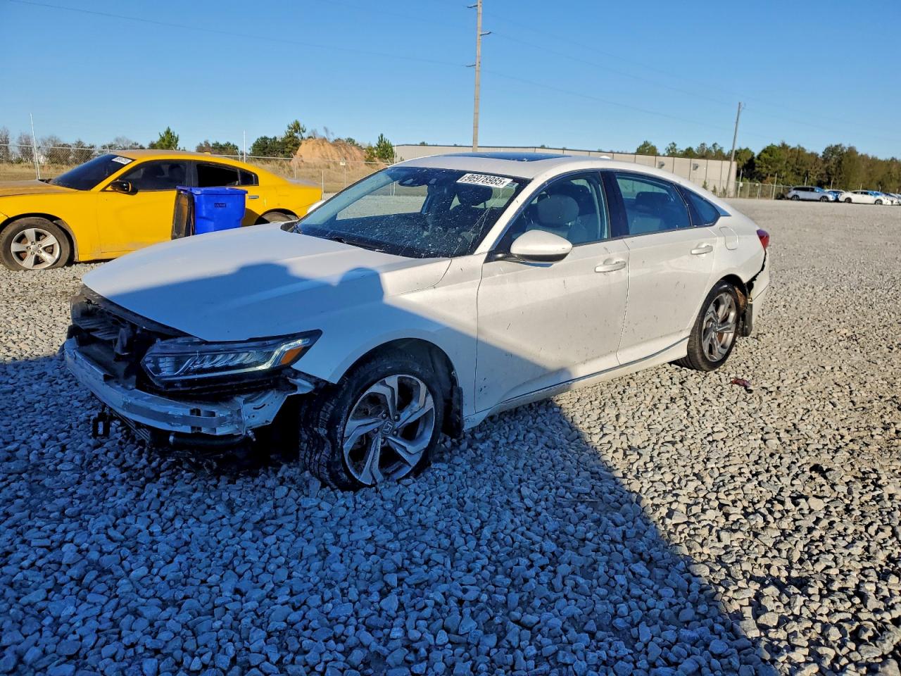 2018 HONDA ACCORD EX photo 2
