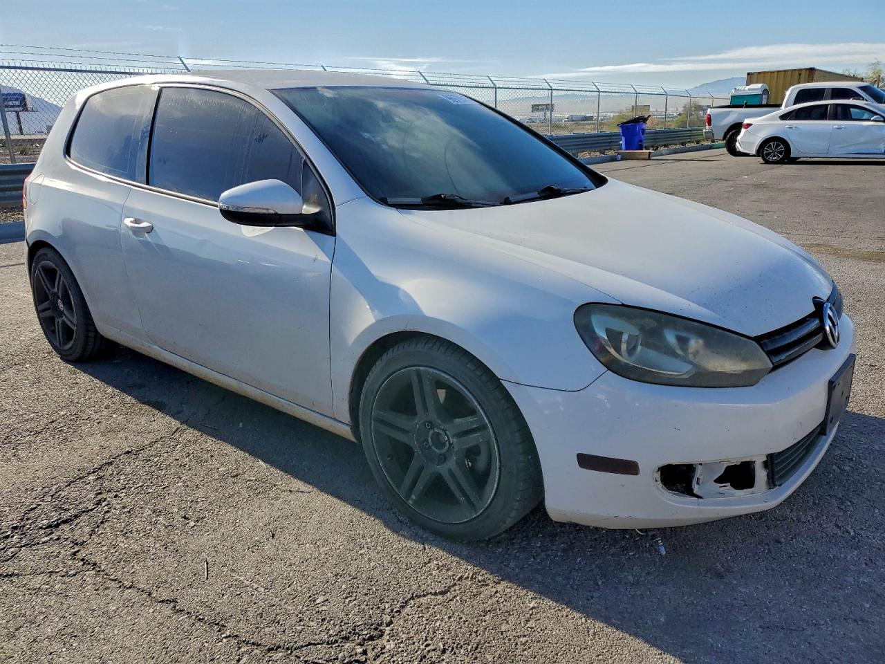 2011 VOLKSWAGEN GOLF photo 10