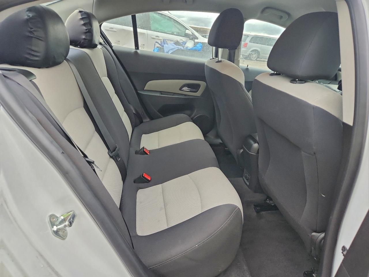 2016 CHEVROLET CRUZE LIMITED LS photo 10