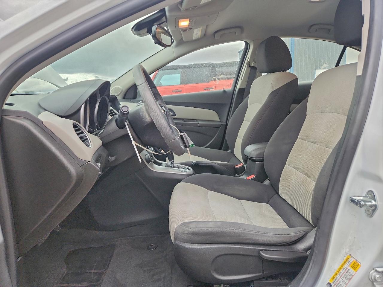 2016 CHEVROLET CRUZE LIMITED LS photo 7