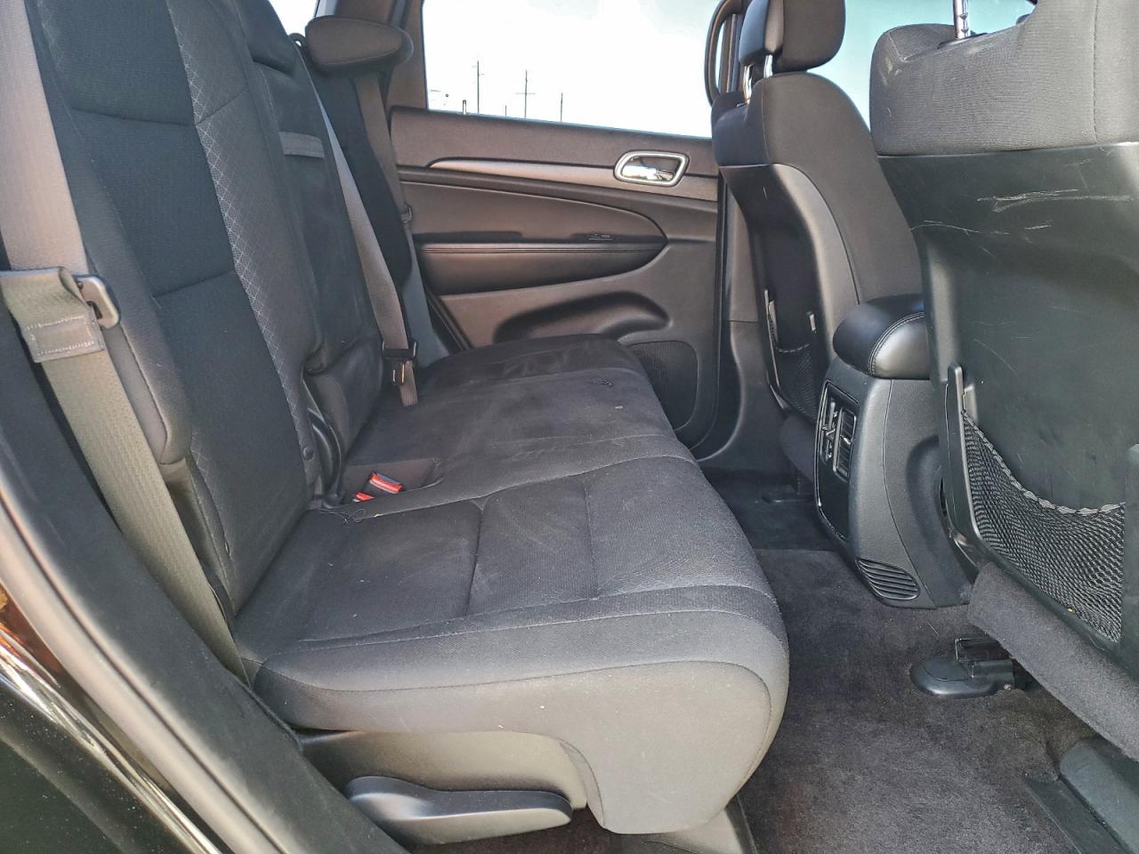 2018 JEEP GRAND CHEROKEE LAREDO photo 11