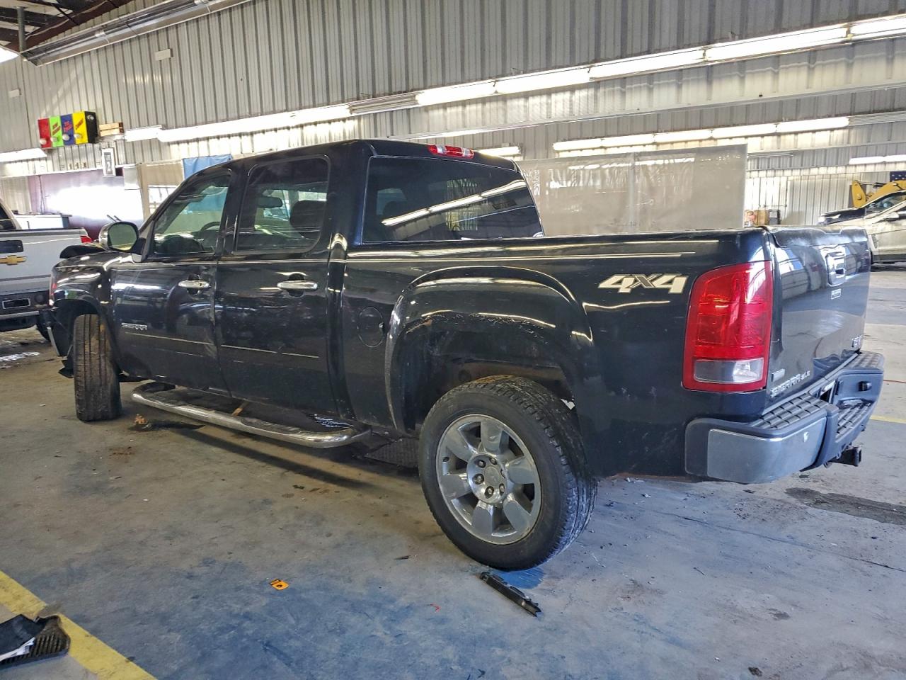 2011 GMC SIERRA K1500 SLE photo 2