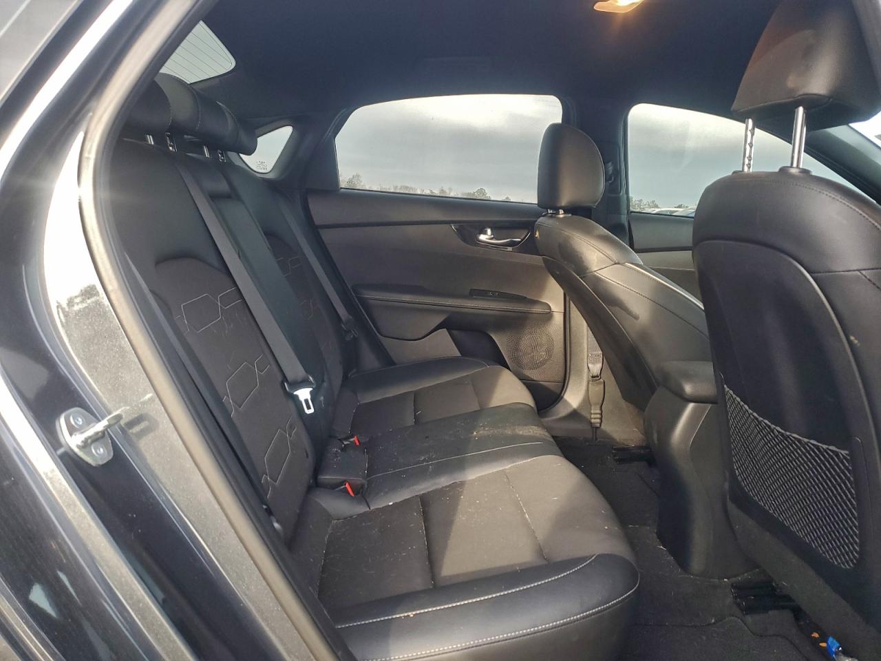 2024 KIA FORTE GT LINE photo 10