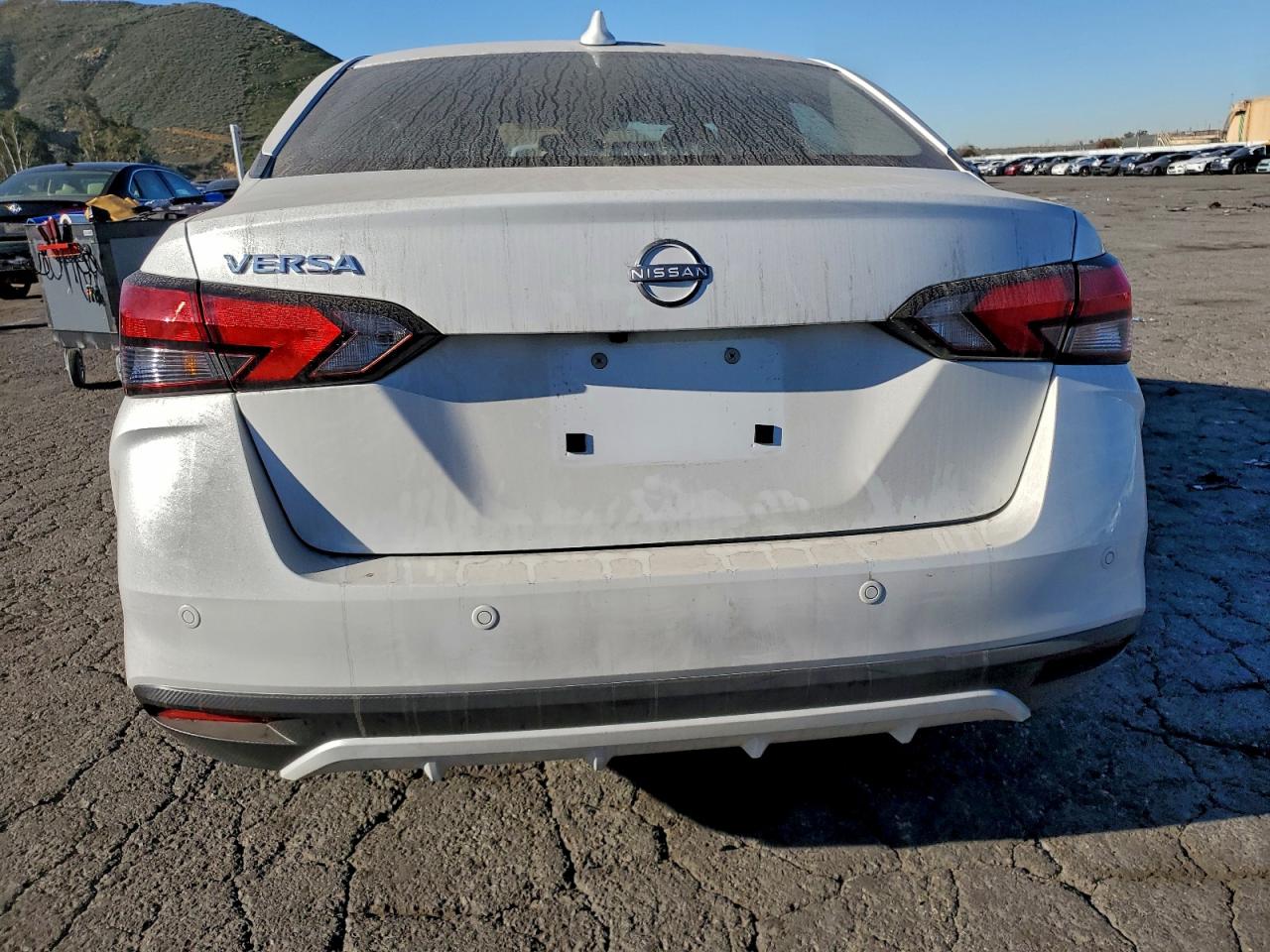 2025 NISSAN VERSA SV photo 16