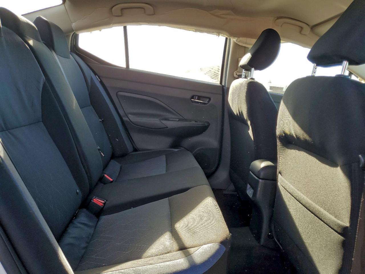 2025 NISSAN VERSA SV photo 28