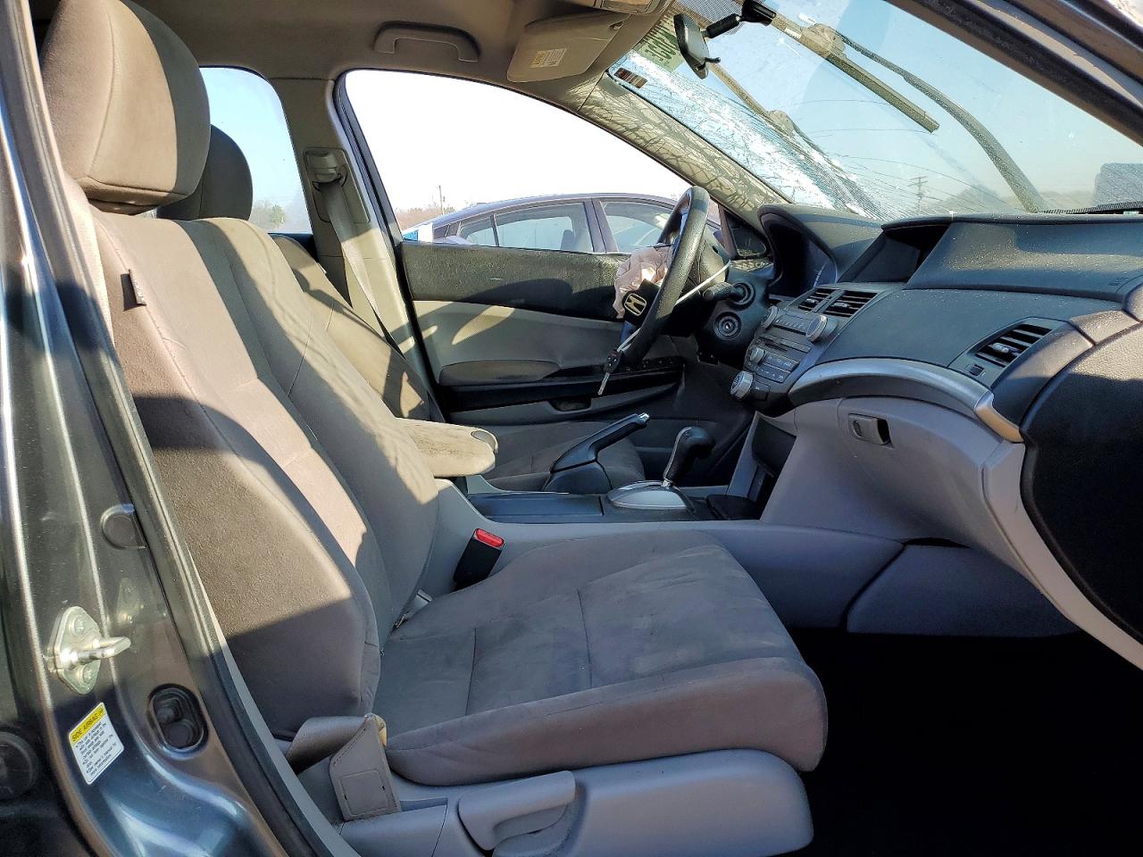 2012 HONDA ACCORD LX photo 7