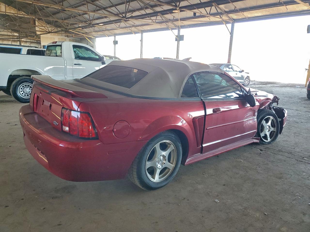 2004 FORD MUSTANG photo 7