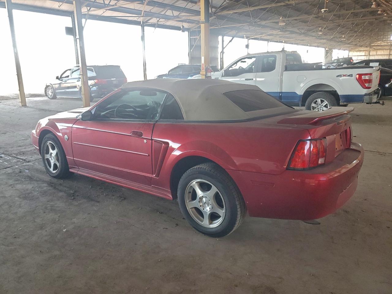 2004 FORD MUSTANG photo 4