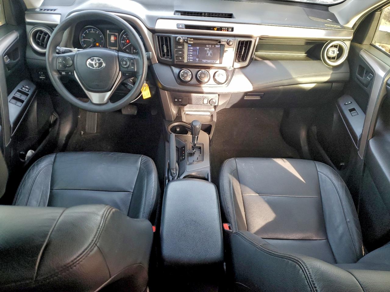 2018 TOYOTA RAV4 LE photo 15