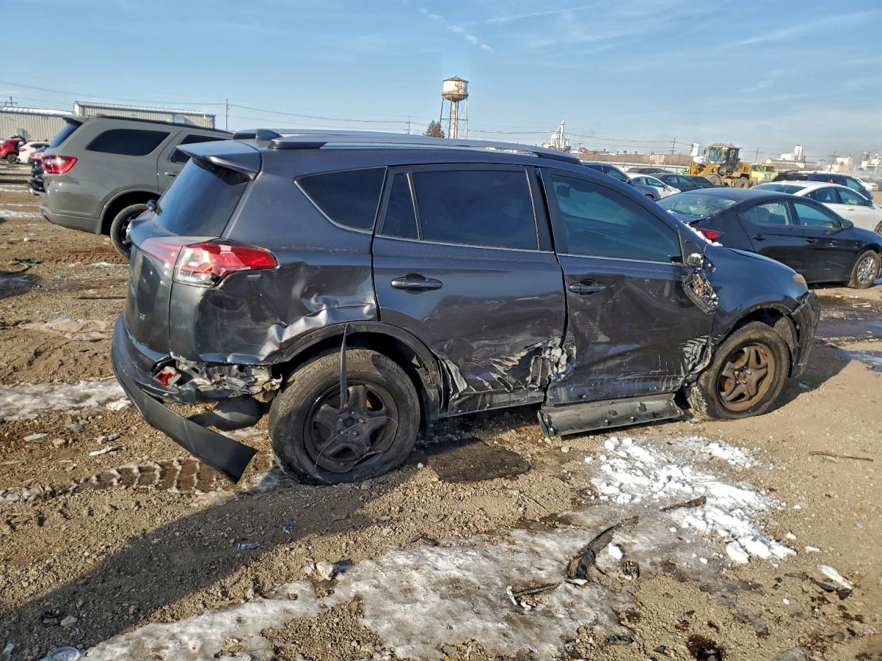 2018 TOYOTA RAV4 LE photo 5