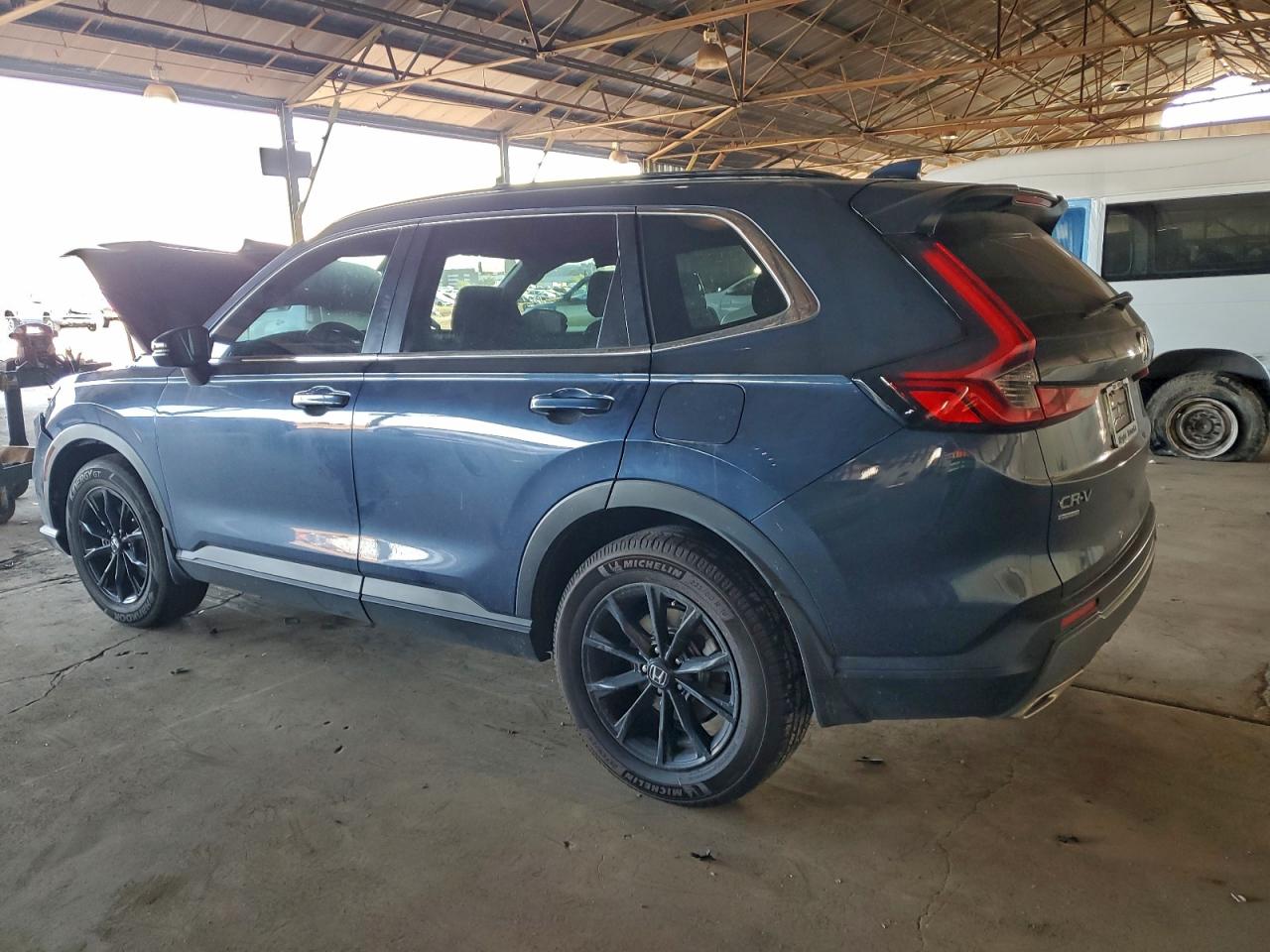 2024 HONDA CR-V SPORT photo 2