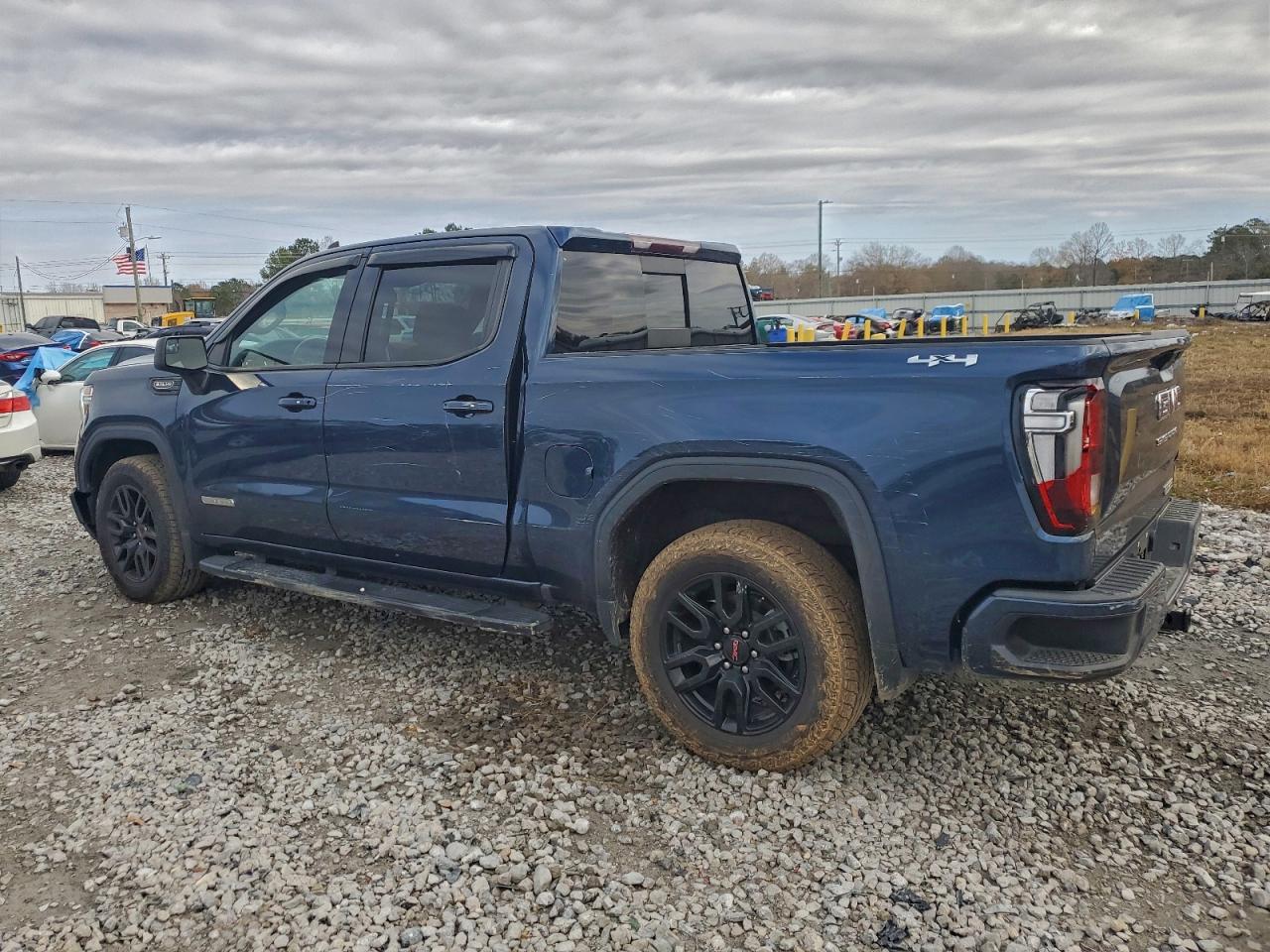 2021 GMC SIERRA K1500 ELEVATION photo 2