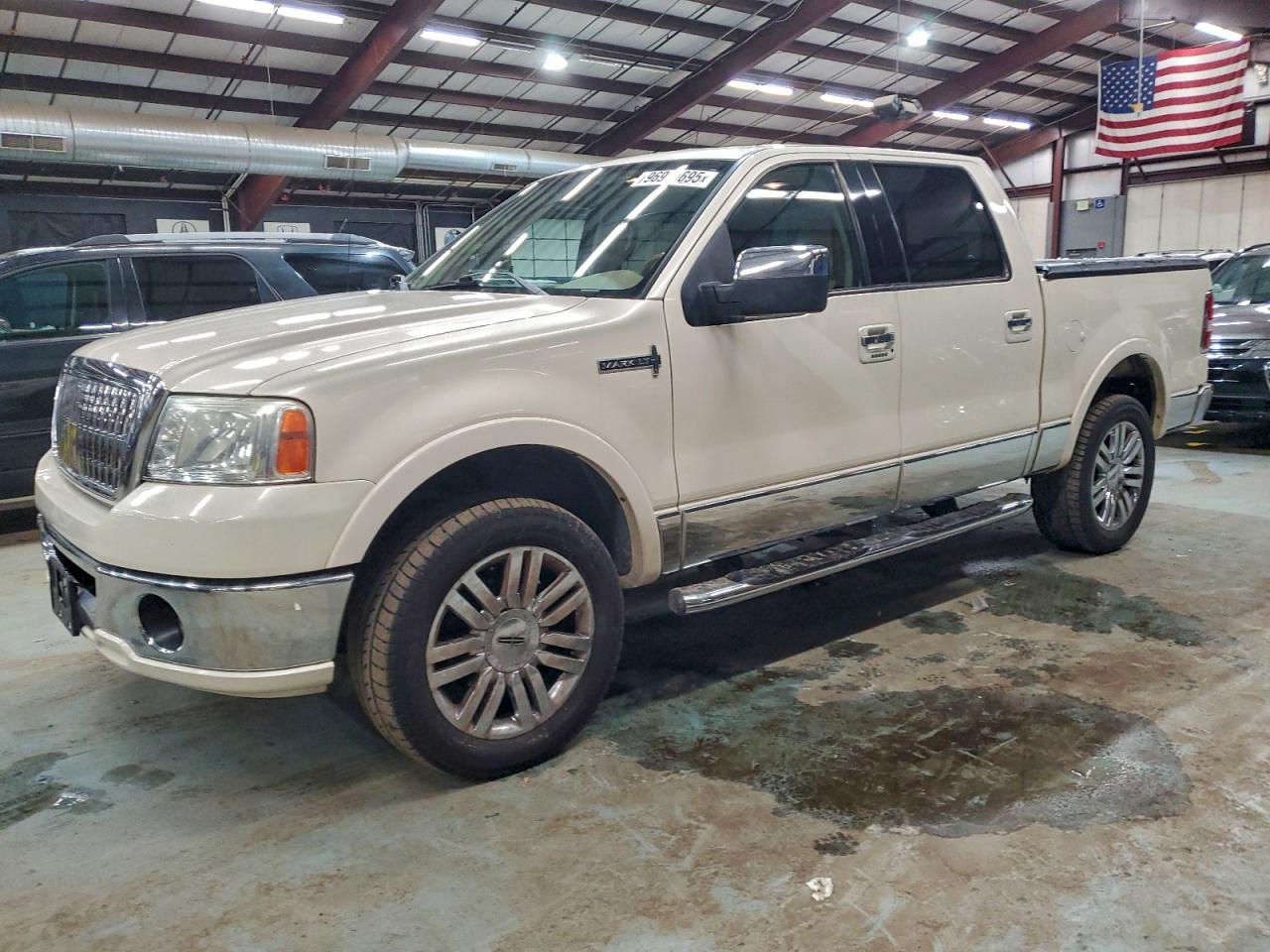 2007 LINCOLN MARK LT — MINOR DENT/SCRATCHES damage — photo 1