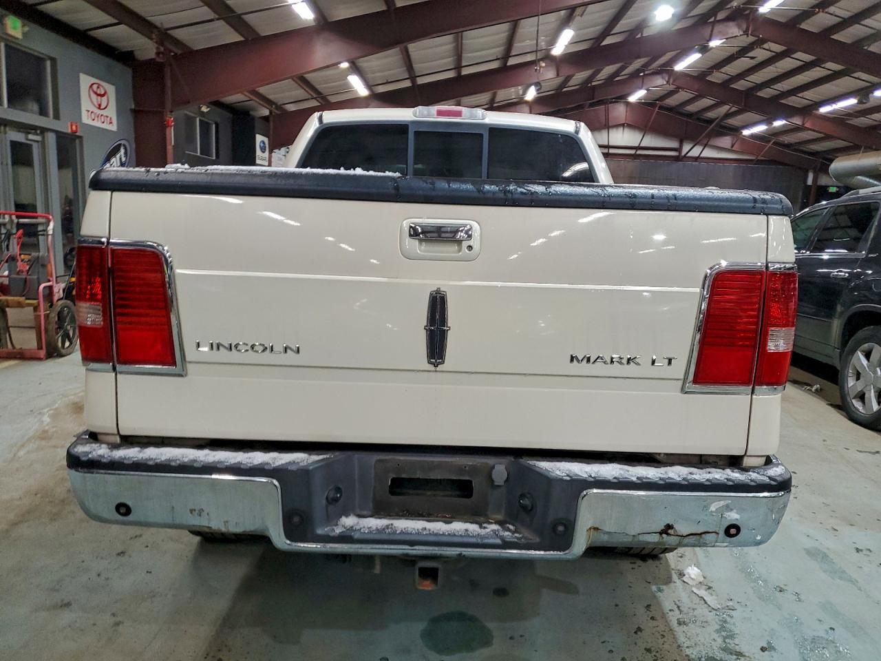 2007 LINCOLN MARK LT photo 11
