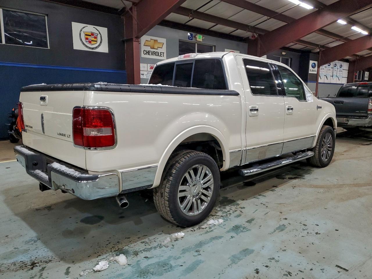 2007 LINCOLN MARK LT photo 5