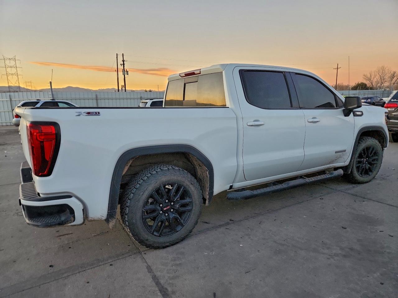 2021 GMC SIERRA K1500 ELEVATION photo 5
