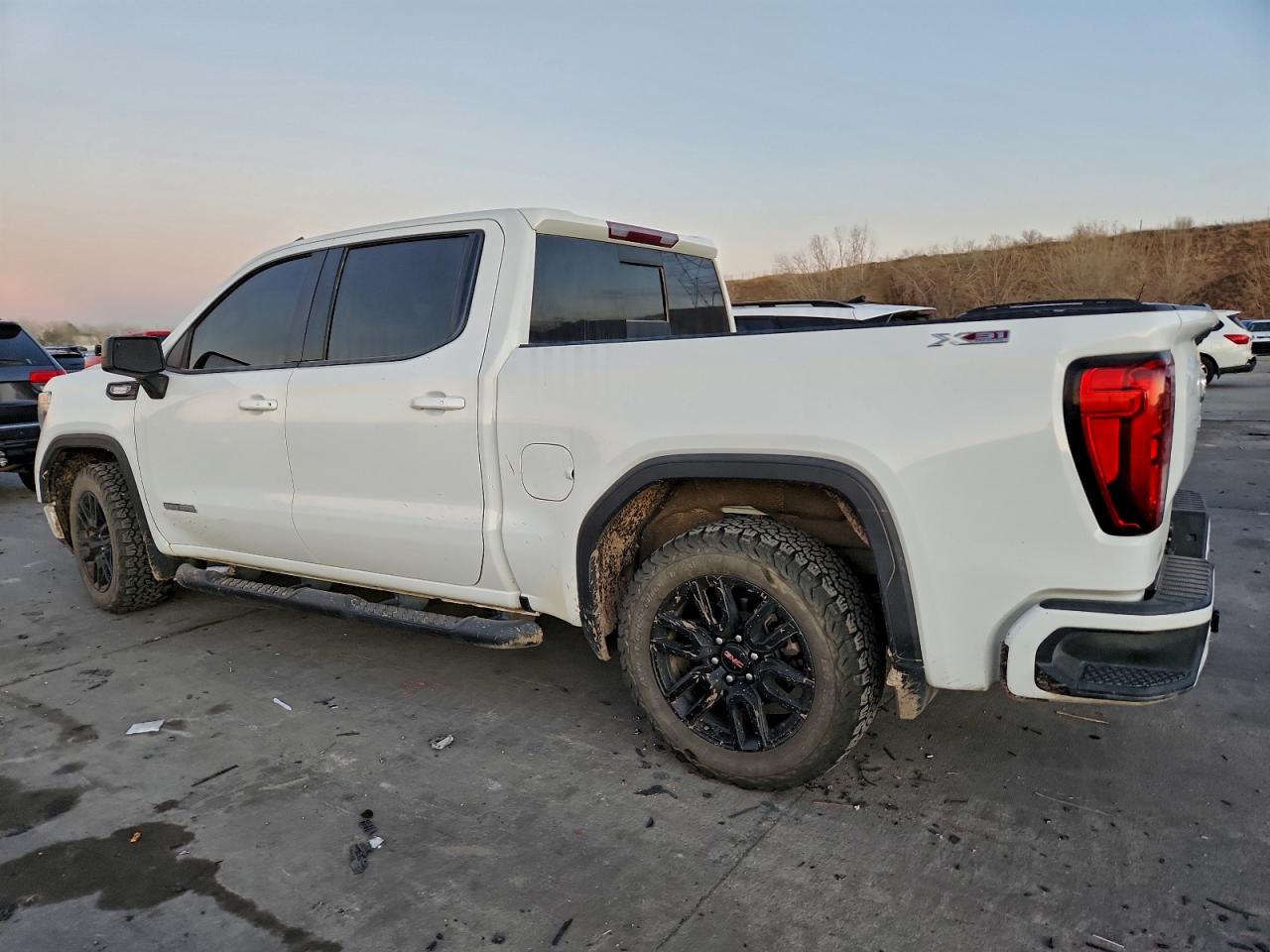 2021 GMC SIERRA K1500 ELEVATION photo 3