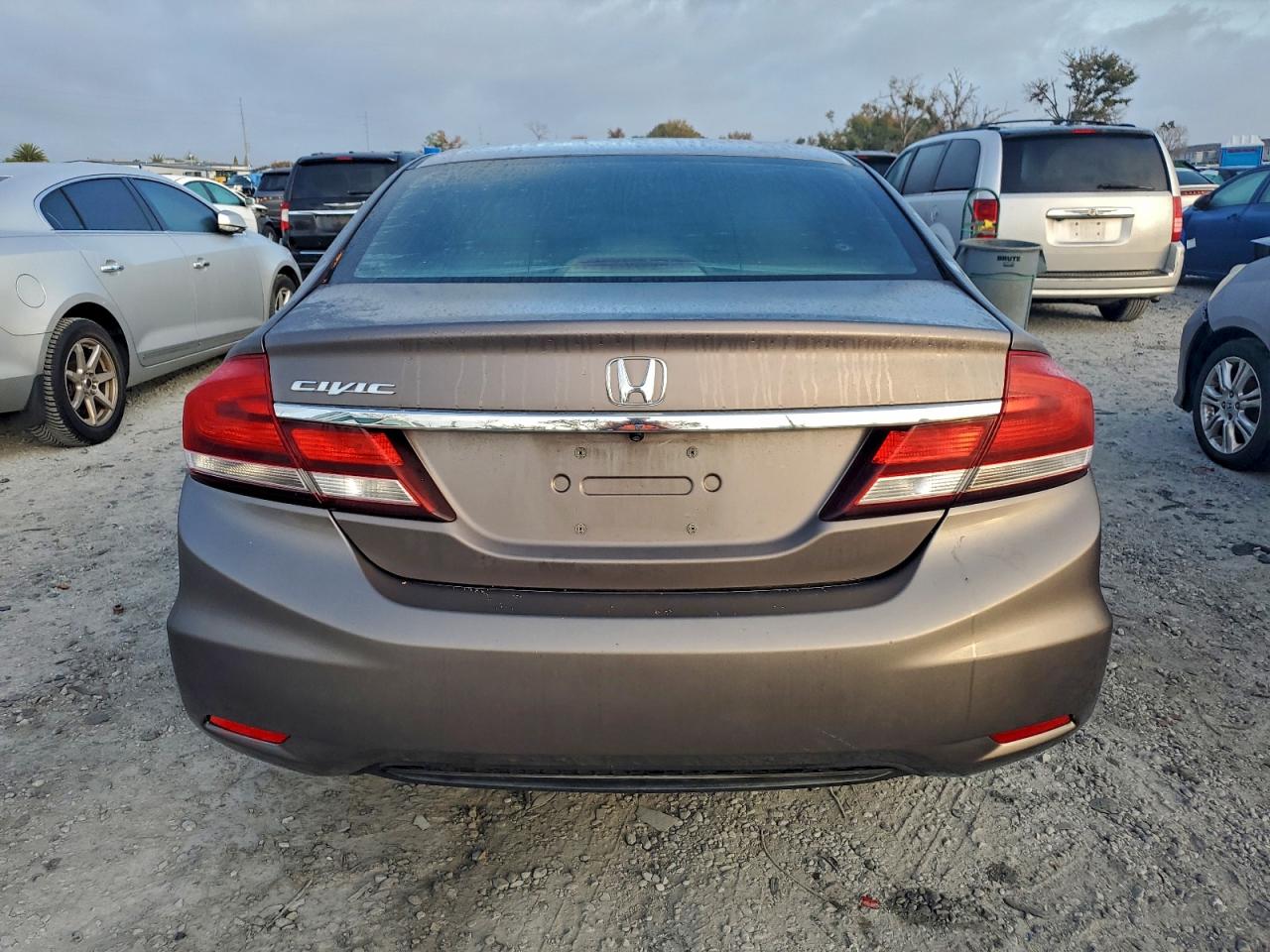 2015 HONDA CIVIC LX photo 6