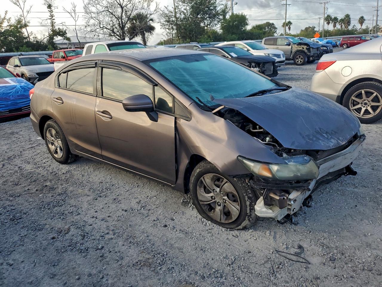 2015 HONDA CIVIC LX photo 4