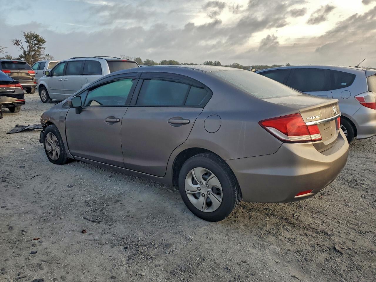 2015 HONDA CIVIC LX photo 2