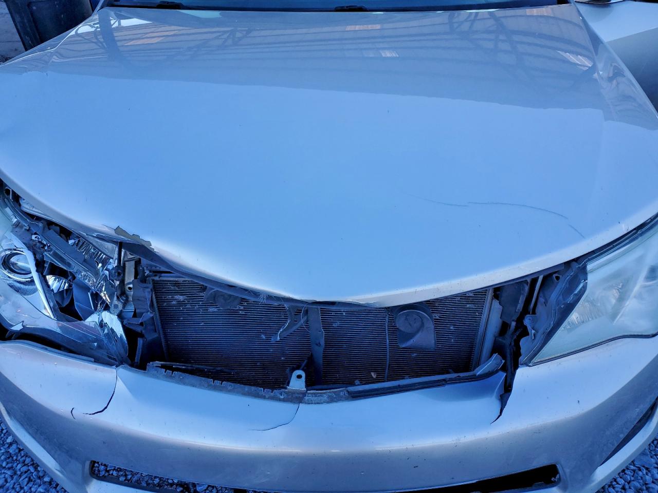 2014 TOYOTA CAMRY L photo 21