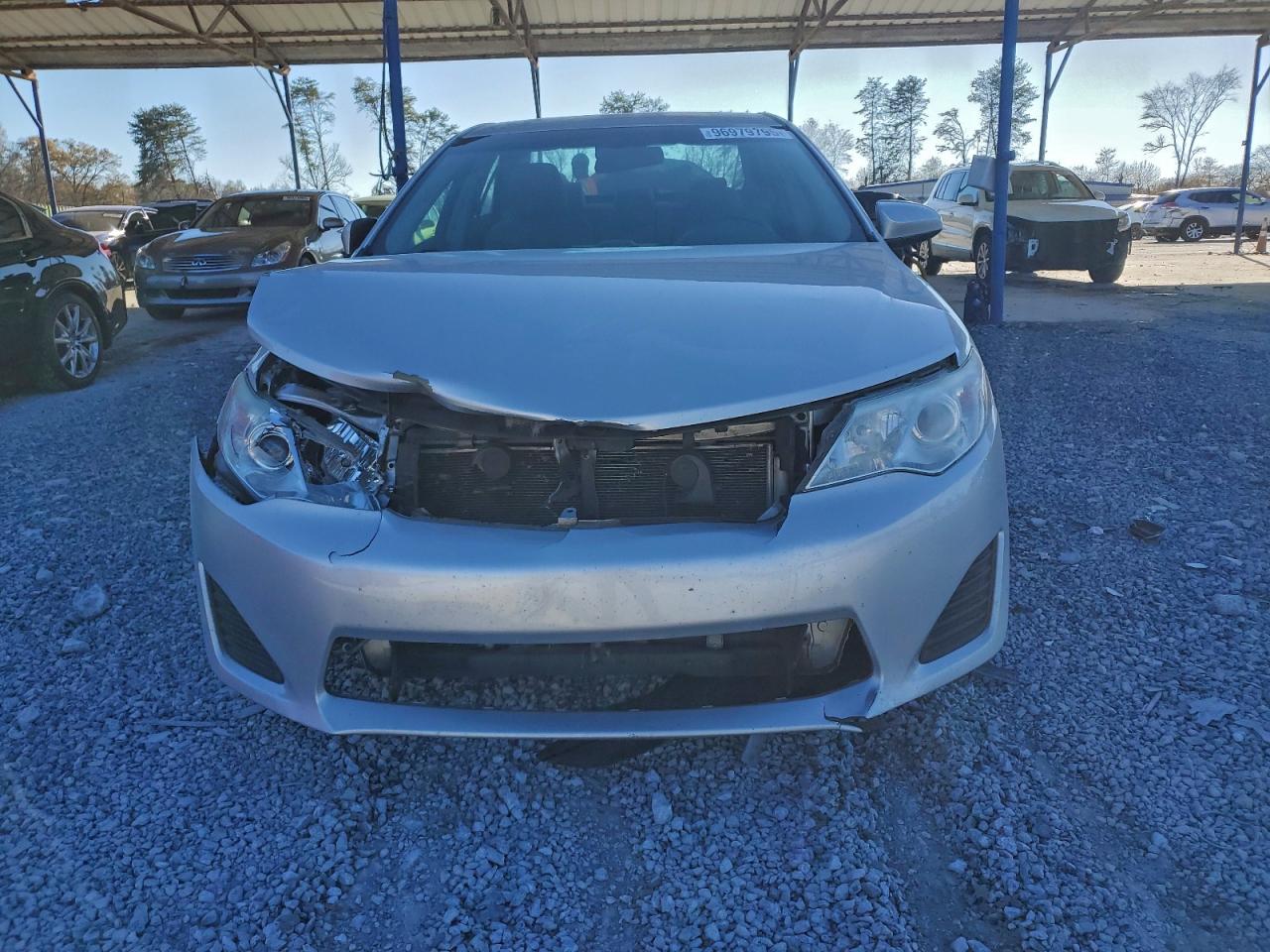 2014 TOYOTA CAMRY L photo 9