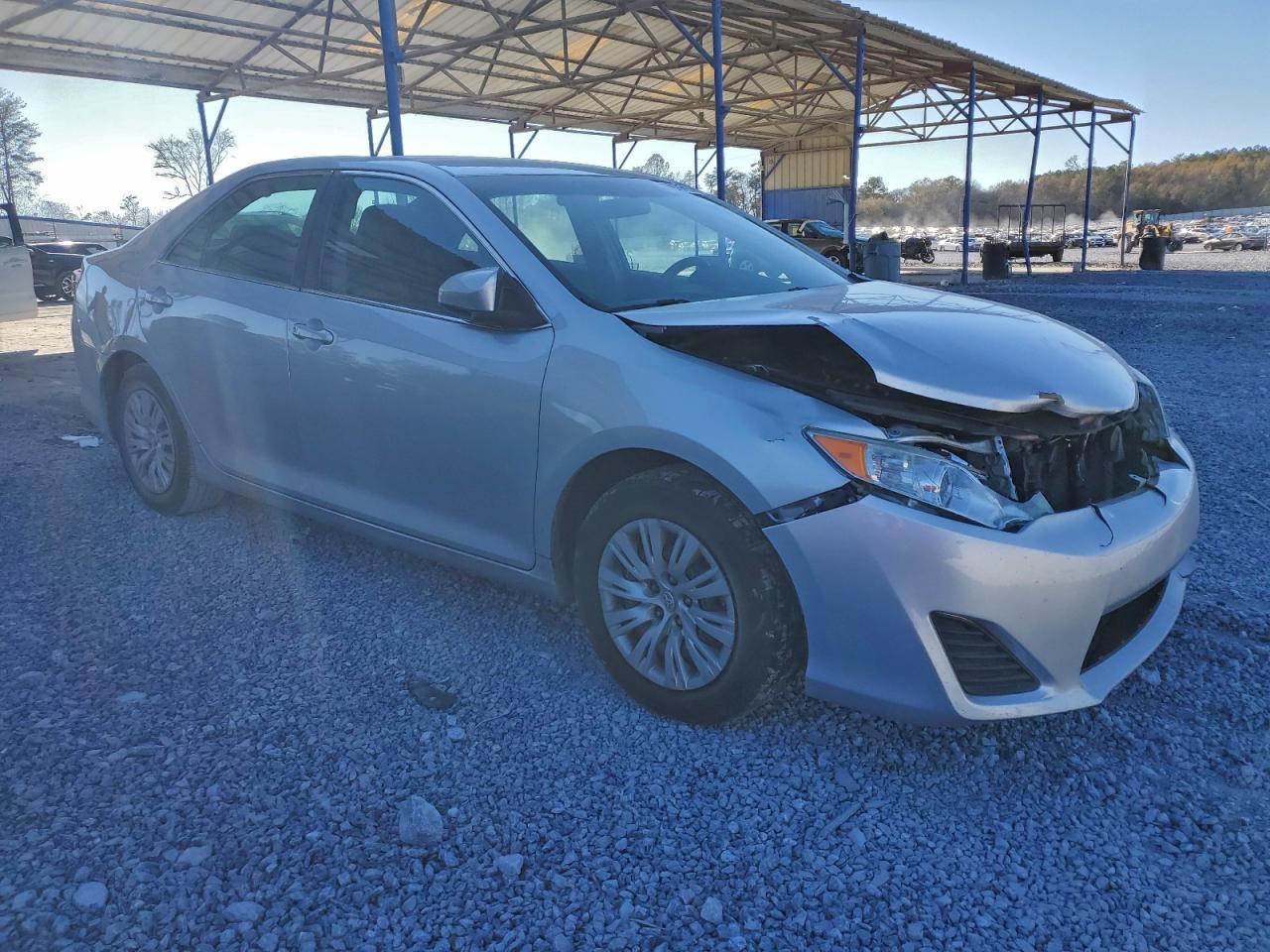 2014 TOYOTA CAMRY L photo 7
