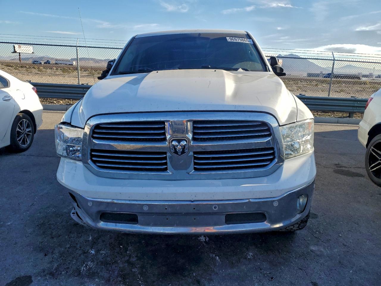 2018 RAM 1500 SLT photo 5