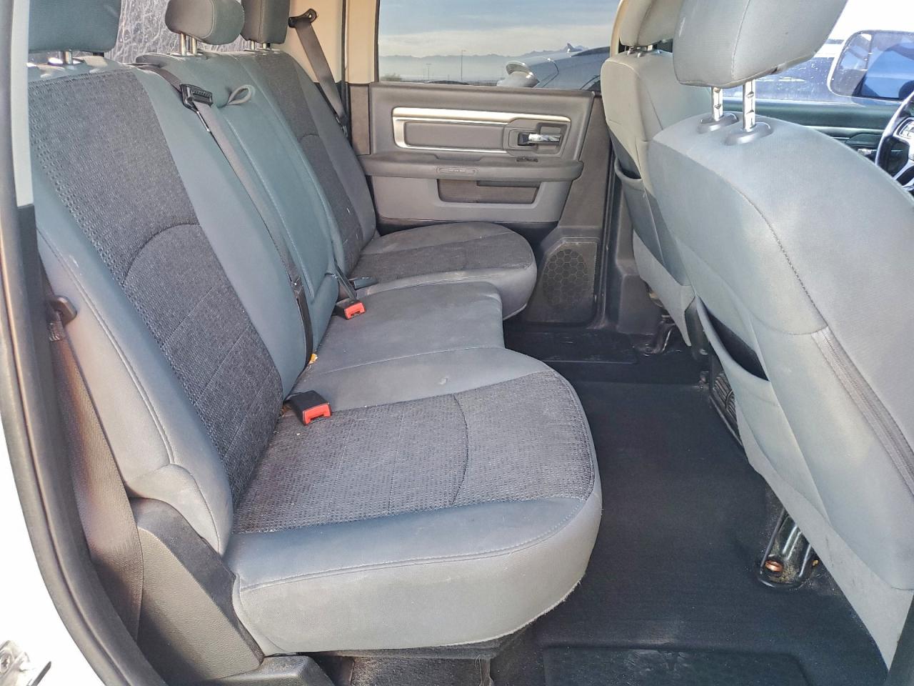 2018 RAM 1500 SLT photo 10