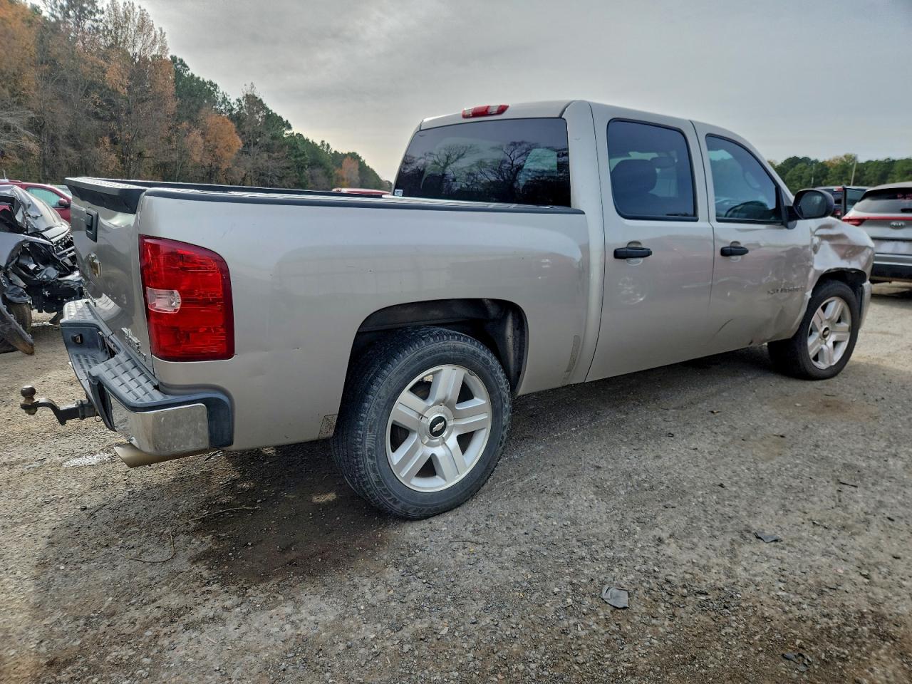 2007 CHEVROLET SILVERADO C1500 CREW CAB photo 3