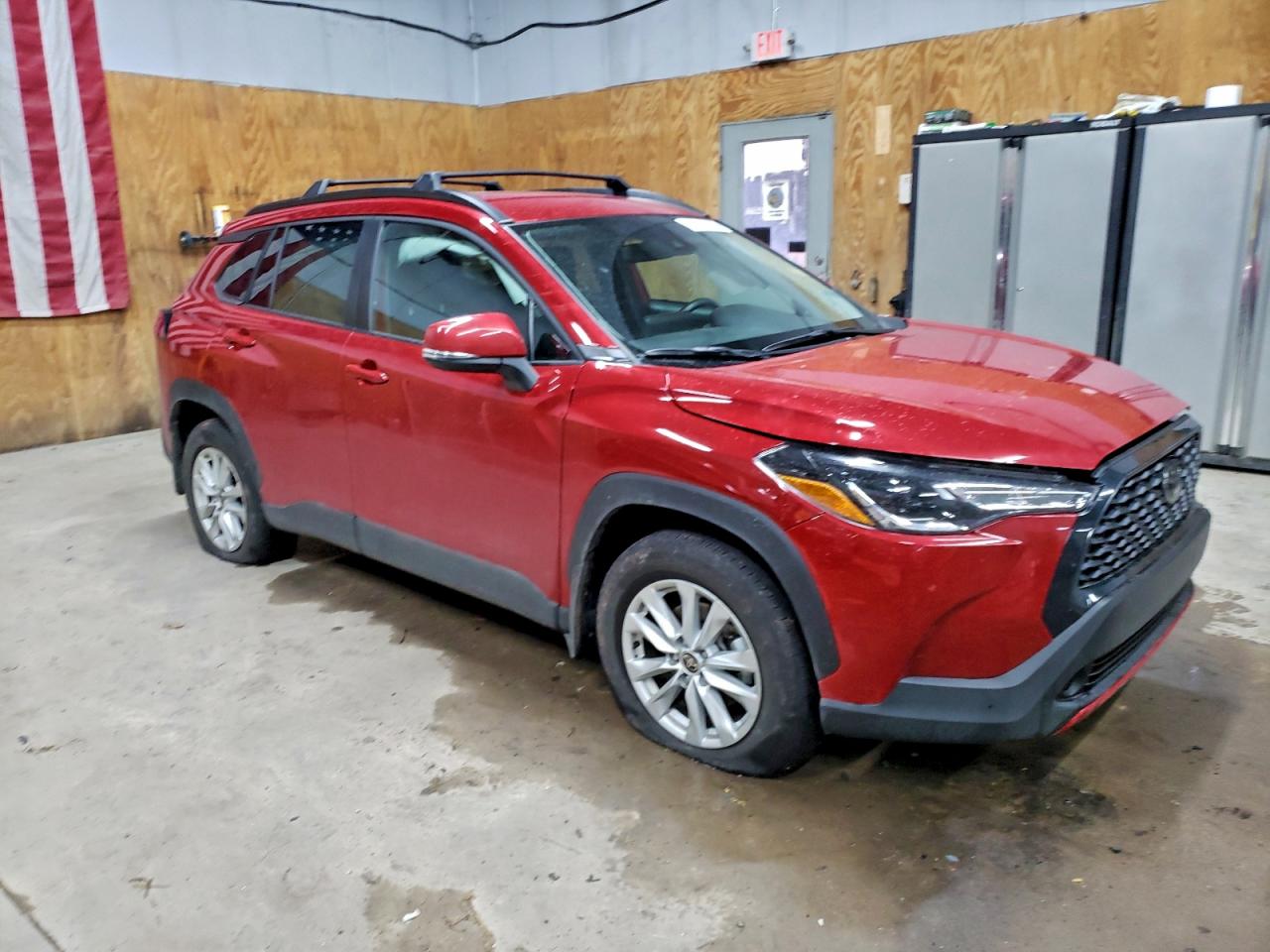 2022 TOYOTA COROLLA CROSS LE photo 4