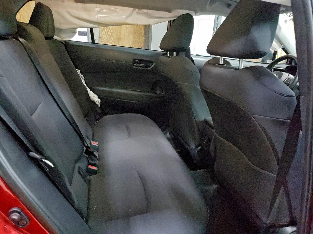 2022 TOYOTA COROLLA CROSS LE photo 11
