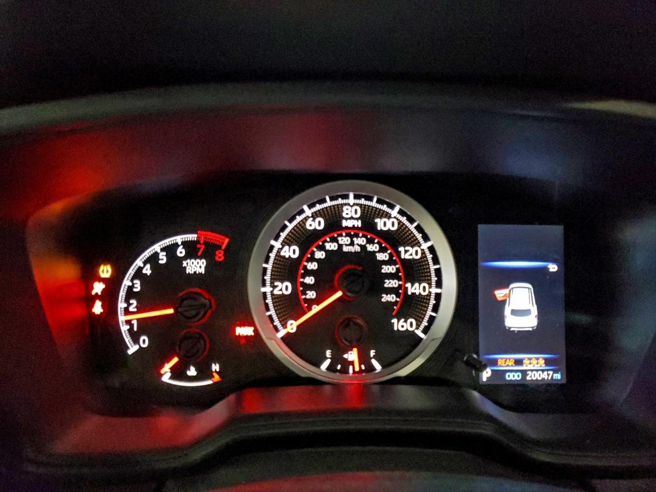 2022 TOYOTA COROLLA CROSS LE photo 9