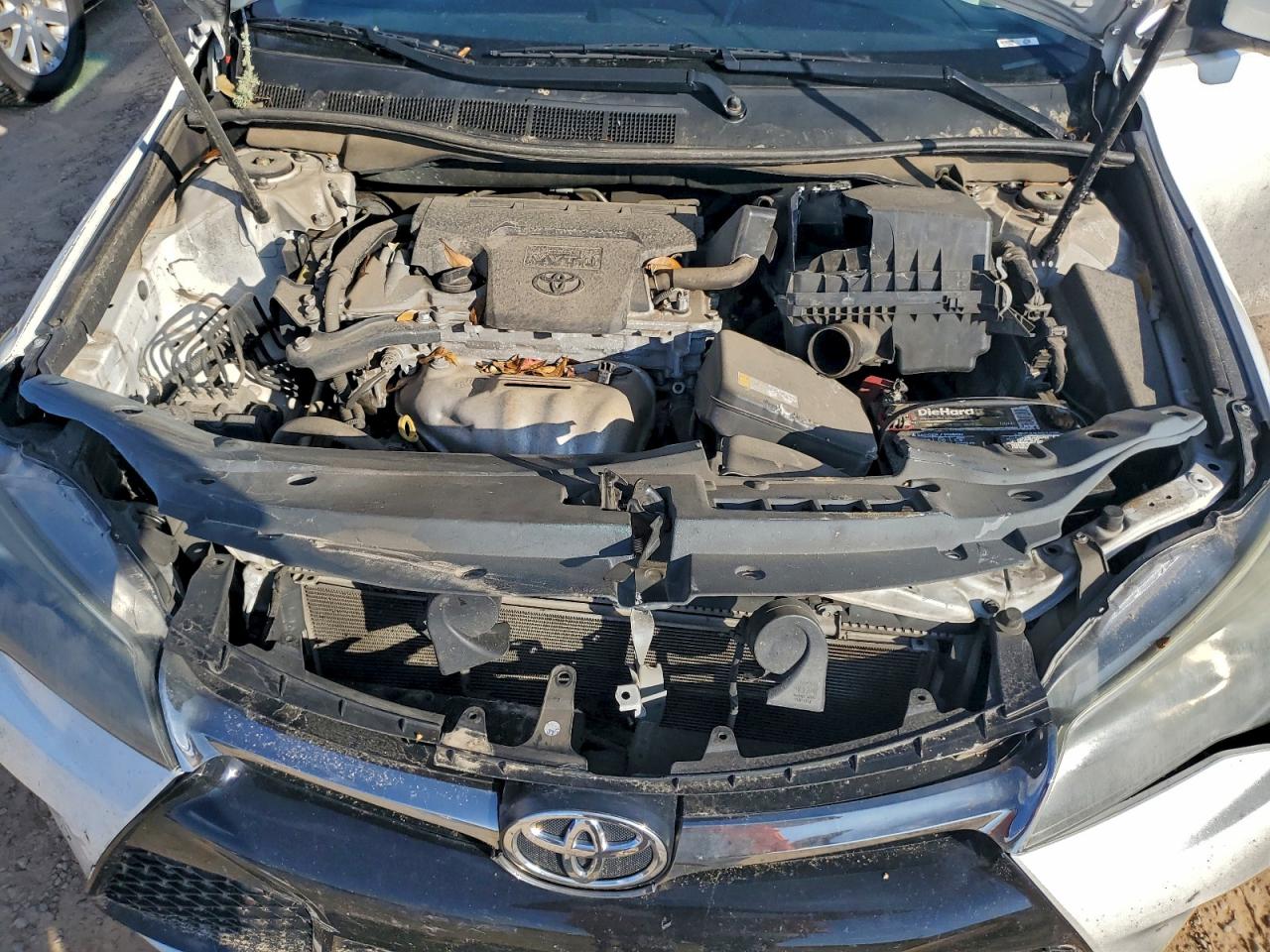 2016 TOYOTA CAMRY LE photo 21