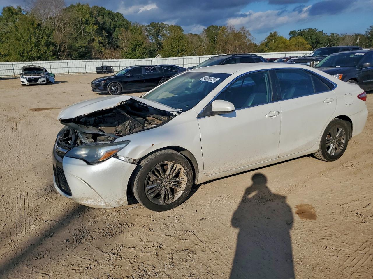 2016 TOYOTA CAMRY