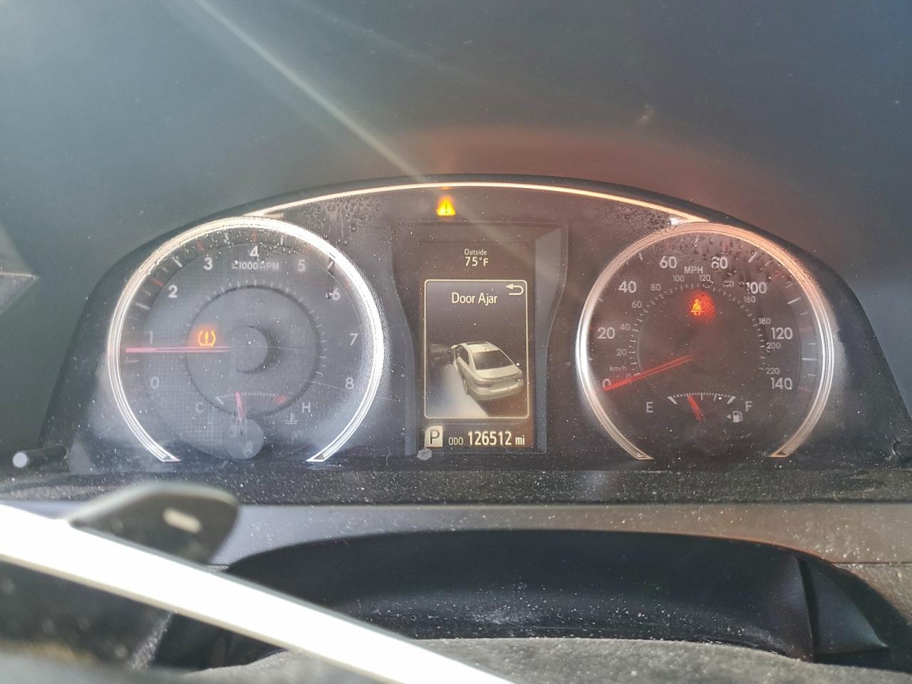 2016 TOYOTA CAMRY LE photo 17